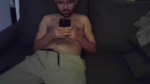 Snapshot of olavioneto chatting on 11/01/25, 12:45 hairyBRboy online show from 11/01/25, 12:45