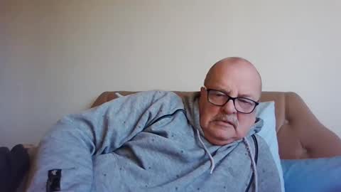 old_fkr online show from 01/25/25, 08:53