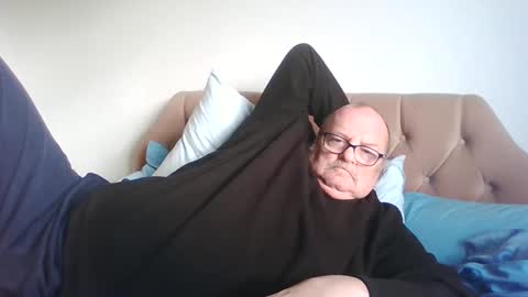 old_fkr online show from 02/25/25, 02:44