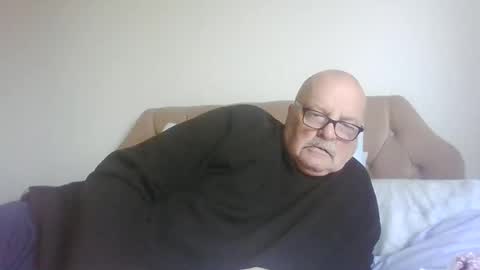 Snapshot of old_fkrr_ chatting on 10/20/25, 07:20 old_fkrr_ online show from 10/20/25, 07:20