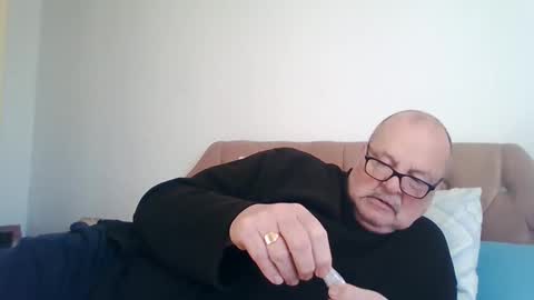 Snapshot of old_fkrr_ chatting on 12/19/25, 11:17 old_fkrr_ online show from 12/19/25, 11:17