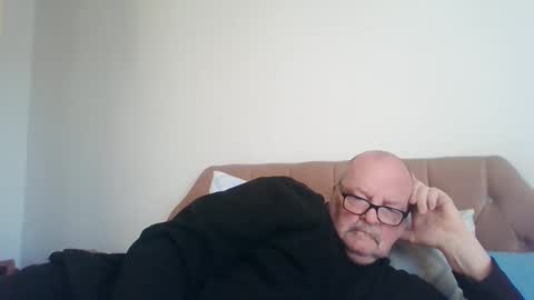 Snapshot of old_fkrr_ chatting on 01/10/26, 11:01 old_fkrr_ online show from 01/10/26, 11:01
