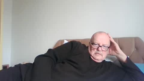 Snapshot of old_fkrr_ chatting on 01/14/26, 11:05 old_fkrr_ online show from 01/14/26, 11:05