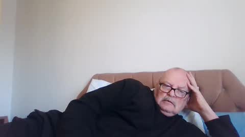 Snapshot of old_fkrr_ chatting on 01/15/26, 11:48 old_fkrr_ online show from 01/15/26, 11:48