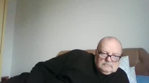 Snapshot of old_fkrr_ chatting on 01/18/26, 10:52 old_fkrr_ online show from 01/18/26, 10:52