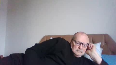 Snapshot of old_fkrr_ chatting on 01/19/26, 11:36 old_fkrr_ online show from 01/19/26, 11:36