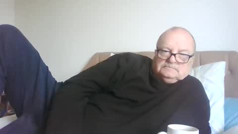 Snapshot of old_fkrr_ chatting on 03/16/26, 07:56 old_fkrr_ online show from 03/16/26, 07:56