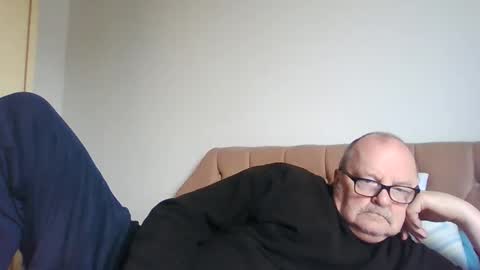 Snapshot of old_fkrr_ chatting on 03/20/26, 10:20 old_fkrr_ online show from 03/20/26, 10:20