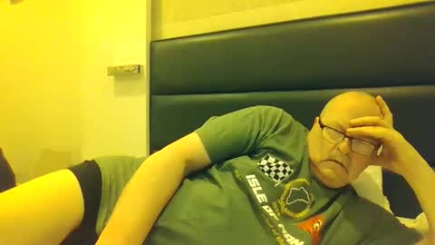 Snapshot of old_fkrr_ chatting on 04/11/26, 08:29 old_fkrr_ online show from 04/11/26, 08:29
