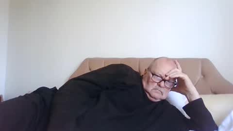 Snapshot of old_fkrr_ chatting on 04/27/26, 09:29 old_fkrr_ online show from 04/27/26, 09:29