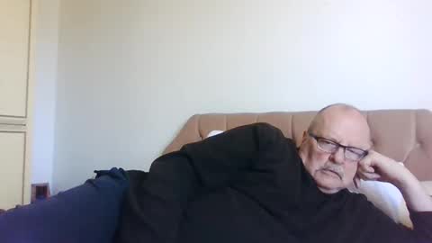 Snapshot of old_fkrr_ chatting on 04/29/26, 09:13 old_fkrr_ online show from 04/29/26, 09:13
