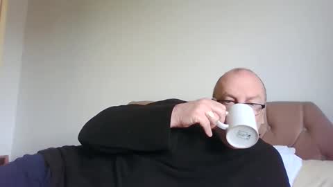 Snapshot of old_fkrr_ chatting on 05/12/26, 10:01 old_fkrr_ online show from 05/12/26, 10:01