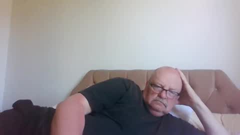 Snapshot of old_fkrr_ chatting on 05/24/26, 09:03 old_fkrr_ online show from 05/24/26, 09:03