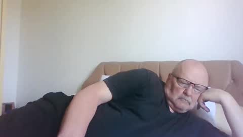 Snapshot of old_fkrr_ chatting on 05/26/26, 08:21 old_fkrr_ online show from 05/26/26, 08:21