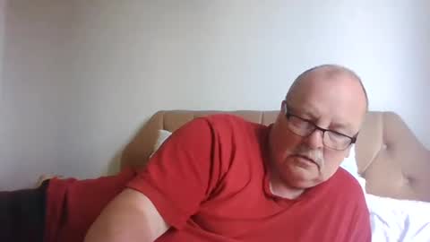 Snapshot of old_fkrr_ chatting on 06/27/26, 03:50 old_fkrr_ online show from 06/27/26, 03:50