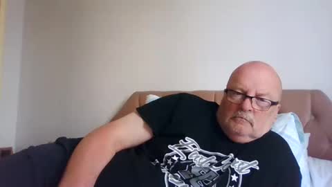Snapshot of old_fkrr_ chatting on 07/02/26, 12:00 old_fkrr_ online show from 07/02/26, 12:00