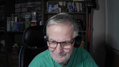 old_javacoder online show from 03/29/26, 10:37