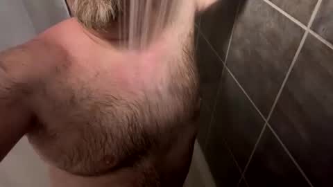 Snapshot of oldbones2 chatting on 10/14/25, 01:06 oldbones2 online show from 10/14/25, 01:06