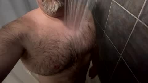 Snapshot of oldbones2 chatting on 11/29/25, 10:46 oldbones2 online show from 11/29/25, 10:46