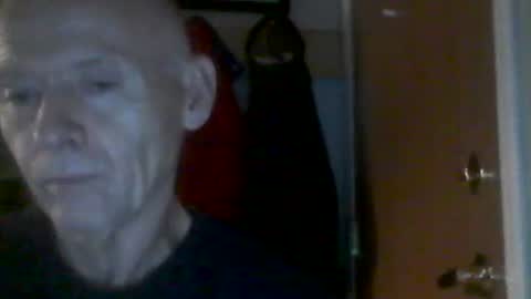 Snapshot of oldbuthorny62 chatting on 11/01/25, 04:36 oldbuthorny62 online show from 11/01/25, 04:36