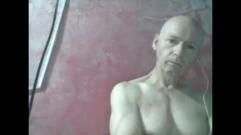oldbuthorny62 online show from 05/18/26, 12:51