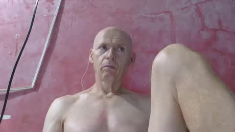 oldbuthorny62 online show from 05/19/26, 04:19