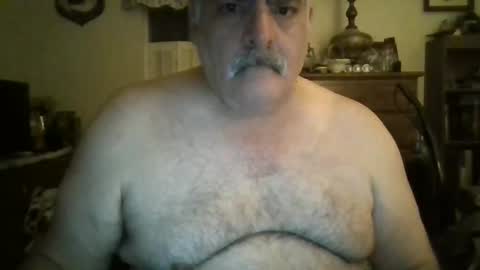 Snapshot of oldcockforyngladies chatting on 02/01/25, 10:15 oldcockforyngladies online show from 02/01/25, 10:15