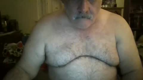 Snapshot of oldcockforyngladies chatting on 02/02/25, 11:08 oldcockforyngladies online show from 02/02/25, 11:08