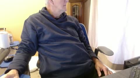 Older and Wiser online show from 12/25/24, 03:38