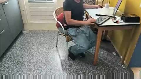 Snapshot of oldersagger chatting on 10/19/25, 11:55 oldersagger online show from 10/19/25, 11:55