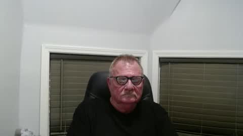 Snapshot of oldguybigd chatting on 05/01/26, 04:50 oldguybigd online show from 05/01/26, 04:50