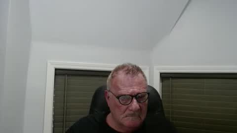 Snapshot of oldguybigd chatting on 05/04/26, 05:03 oldguybigd online show from 05/04/26, 05:03
