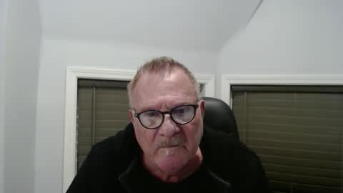 Snapshot of oldguybigd chatting on 05/05/26, 04:09 oldguybigd online show from 05/05/26, 04:09