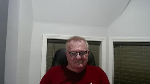 Snapshot of oldguybigd chatting on 05/13/26, 05:27 oldguybigd online show from 05/13/26, 05:27