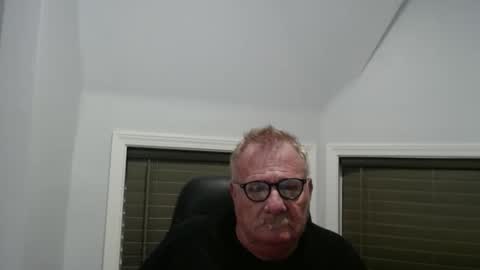 Snapshot of oldguybigd chatting on 05/14/26, 05:14 oldguybigd online show from 05/14/26, 05:14