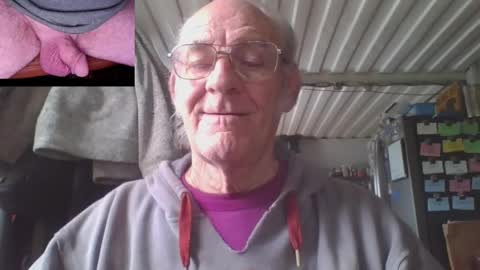 oldman1154565 online show from 06/06/26, 04:12