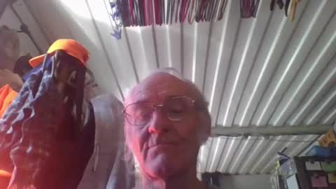 oldman1154565 online show from 07/04/26, 04:46