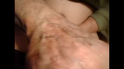 Snapshot of oldmanlooking59 chatting on 03/09/26, 02:04 oldmanlooking59 online show from 03/09/26, 02:04