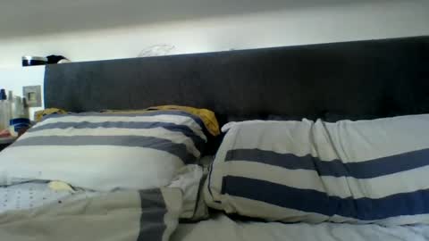 Snapshot of oldnhorny321 chatting on 06/30/26, 04:52 oldnhorny321 online show from 06/30/26, 04:52