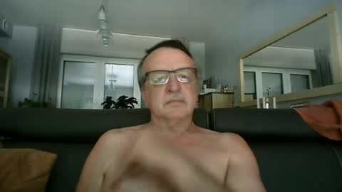 Snapshot of oldtimer160162493 chatting on 06/23/26, 12:03 oldtimer160162493 online show from 06/23/26, 12:03