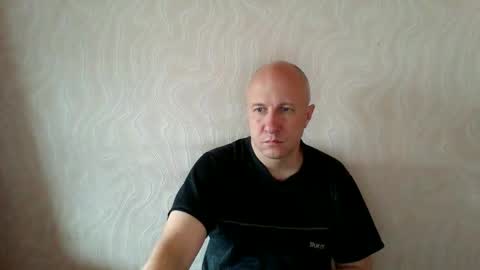 Snapshot of oleg365 chatting on 10/16/25, 12:17 figaro online show from 10/16/25, 12:17