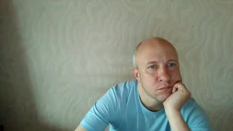 Snapshot of oleg365 chatting on 11/07/25, 07:19 figaro online show from 11/07/25, 07:19