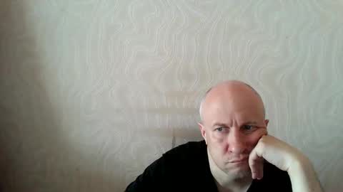 Snapshot of oleg365 chatting on 03/31/26, 10:37 figaro online show from 03/31/26, 10:37