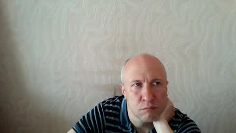 Snapshot of oleg365 chatting on 04/17/26, 10:29 figaro online show from 04/17/26, 10:29