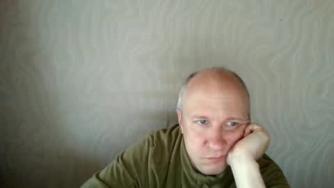 Snapshot of oleg365 chatting on 05/02/26, 05:45 figaro online show from 05/02/26, 05:45