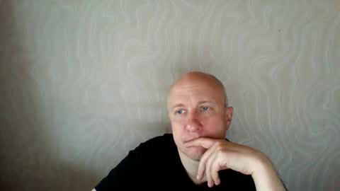 Snapshot of oleg365 chatting on 05/16/26, 06:21 figaro online show from 05/16/26, 06:21