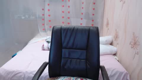 OlgaHottie online show from 09/19/25, 10:10