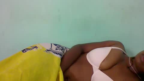 Snapshot of olgamariah203875 chatting on 03/04/25, 12:44 olgamariah203875 online show from 03/04/25, 12:44