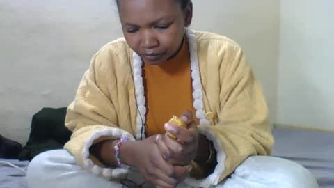 Snapshot of olgamariah203875 chatting on 07/07/26, 06:47 olgamariah203875 online show from 07/07/26, 06:47