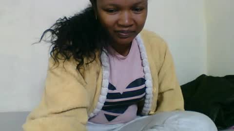 Snapshot of olgamariah203875 chatting on 07/13/26, 06:33 olgamariah203875 online show from 07/13/26, 06:33